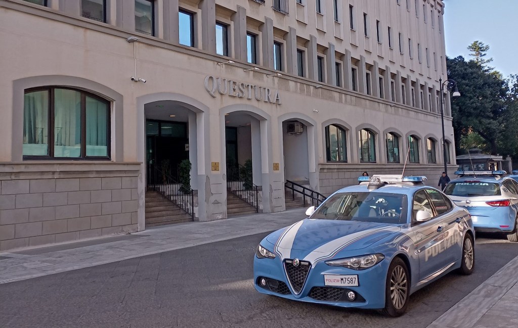 Volanti Questura RC
