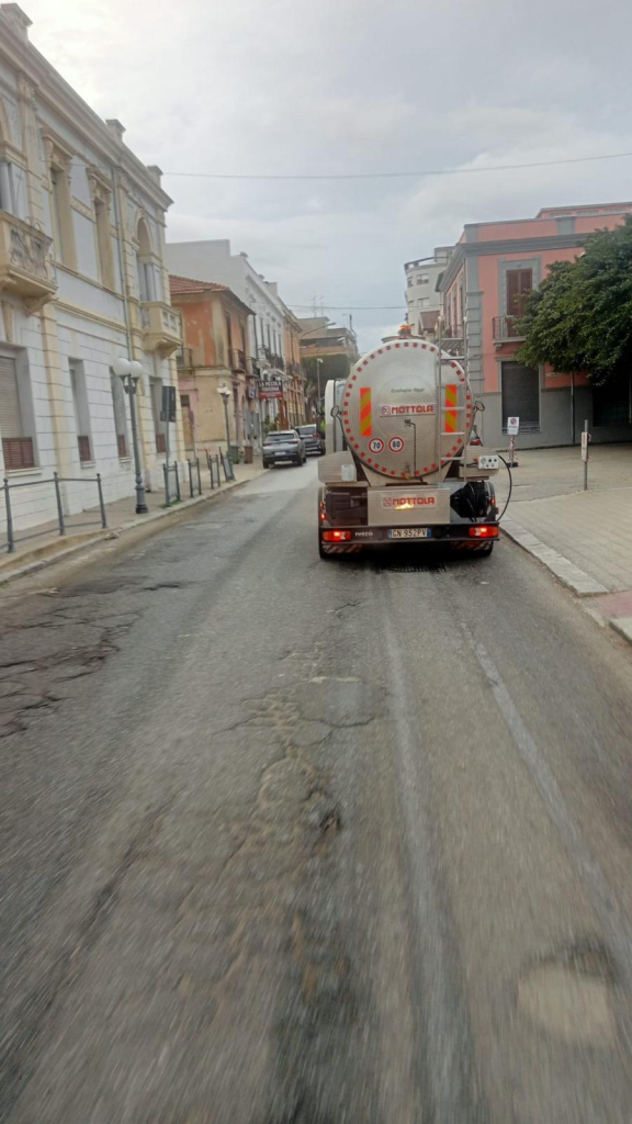 lavori villa san giovanni ()