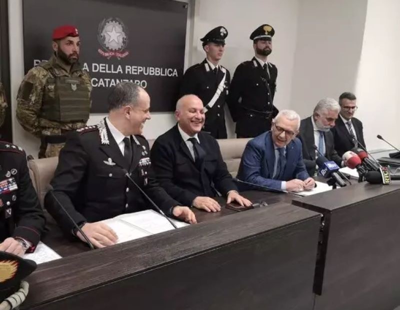 maxi blitz calabria badolato