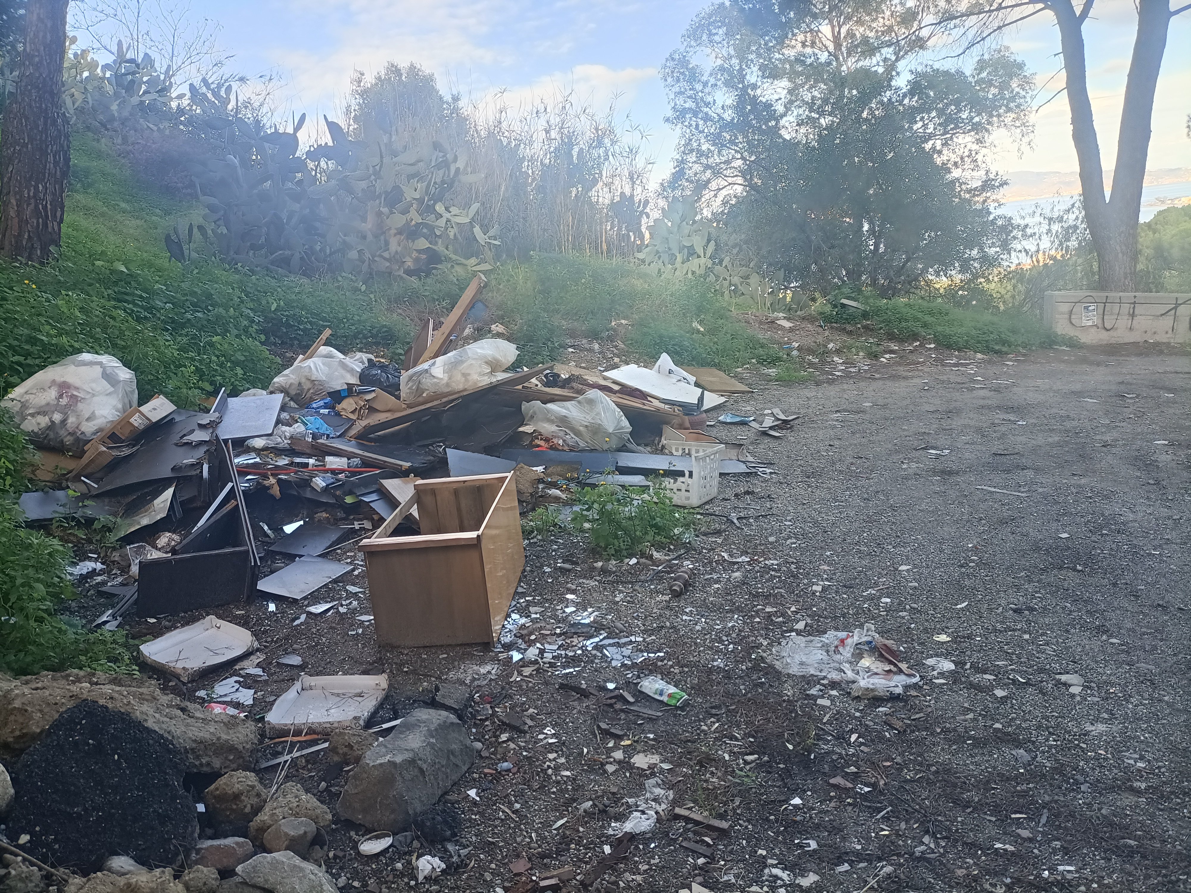 segnalazione degrado fortino pentimele ()