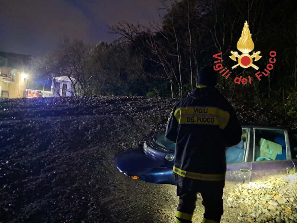 Maltempo calabria interventi vigili fuoco ()