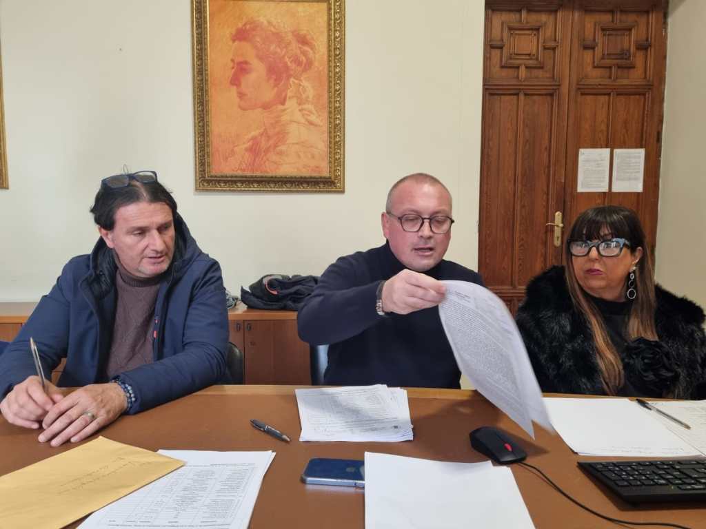 carmelo versace commissione