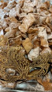 carnevale bar villa arangea ()