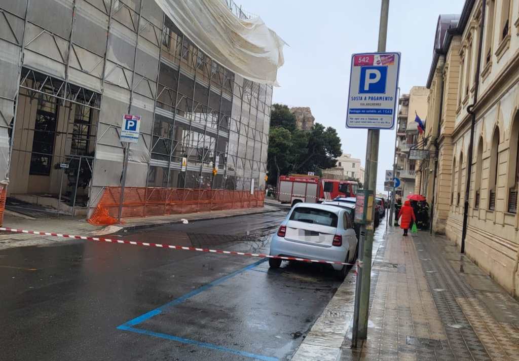 incidente palazzo settore edilizia metro city