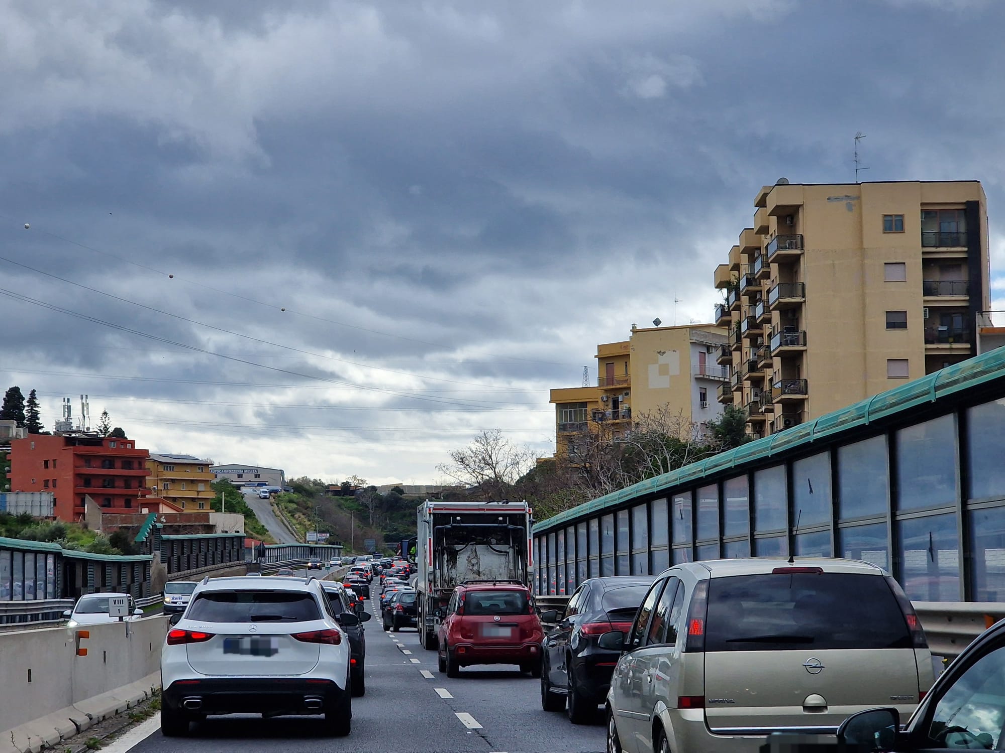 traffico raccordo autostradale