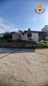 vigili del fuoco incendio spilinga ()