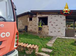 vigili del fuoco incendio spilinga ()