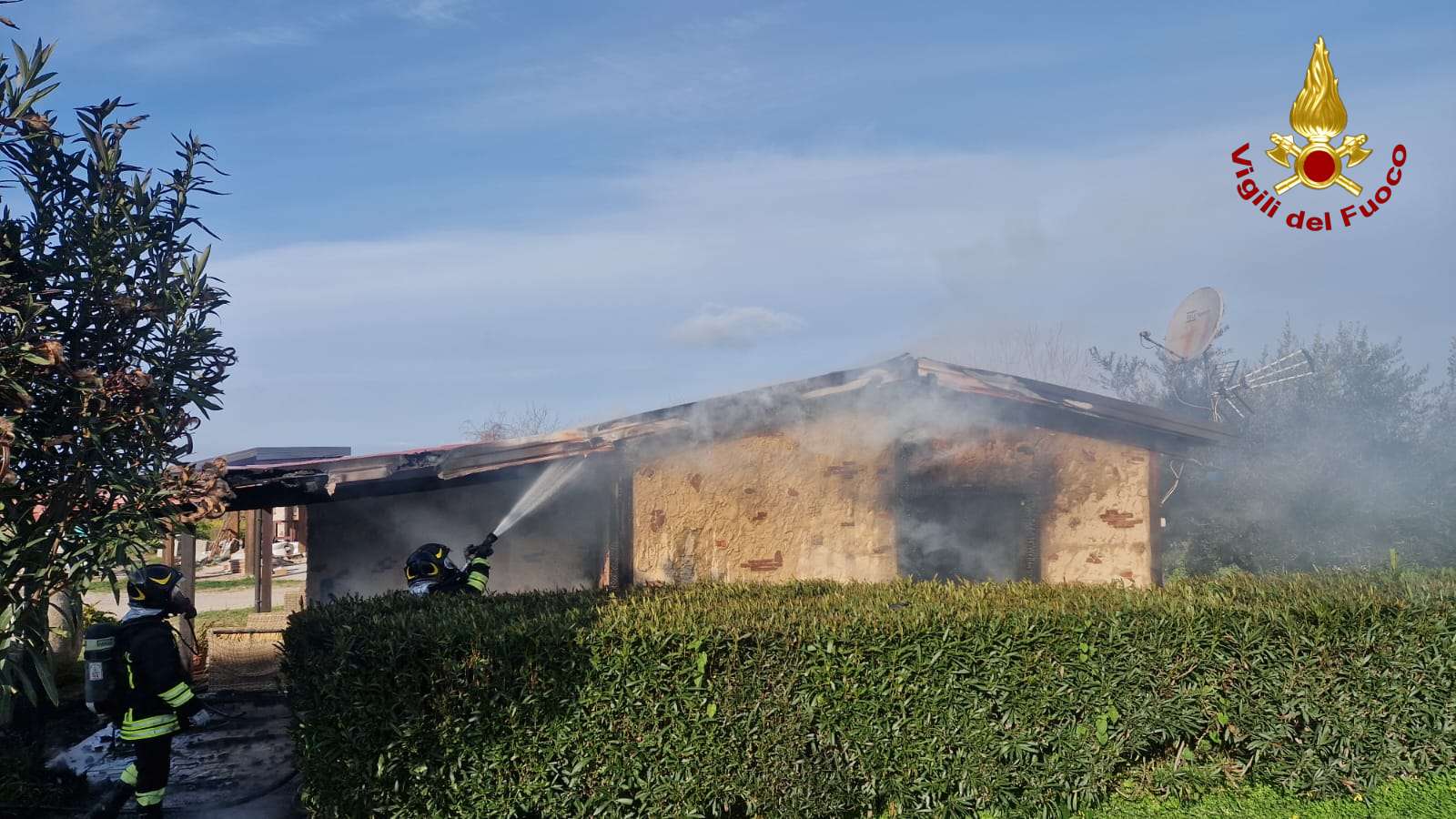vigili del fuoco incendio spilinga ()