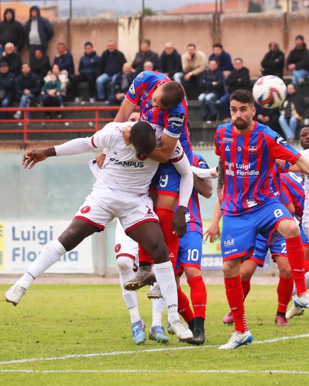 Reggina-Messina: la probabile formazione amaranto. ‘Adejo più dieci’