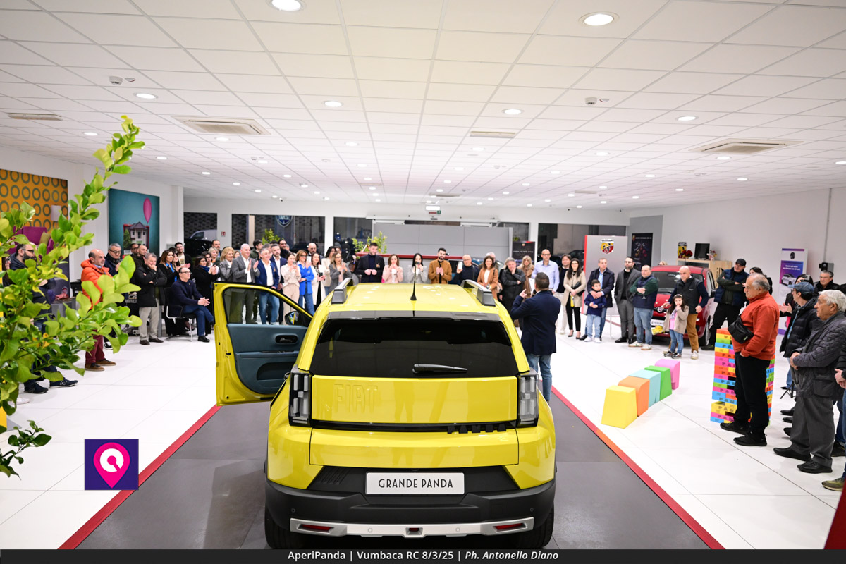 Aperi Panda Vumbaca ()