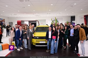 Aperi Panda Vumbaca ()