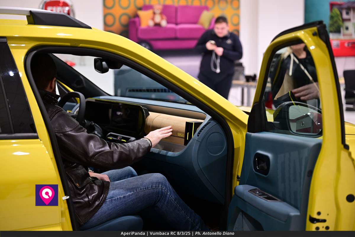 Aperi Panda Vumbaca ()