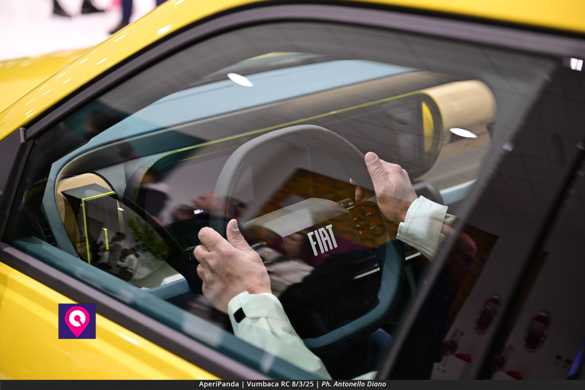 Aperi Panda Vumbaca ()