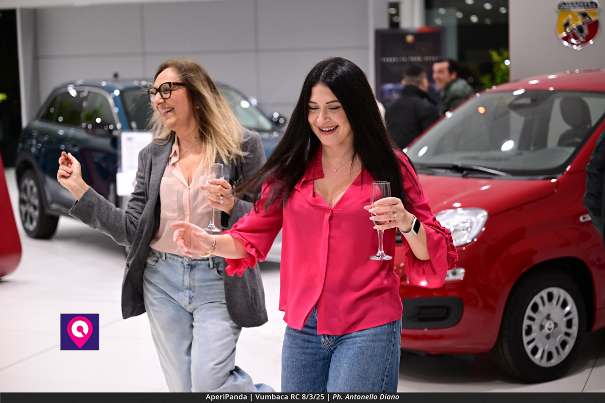 Aperi Panda Vumbaca ()