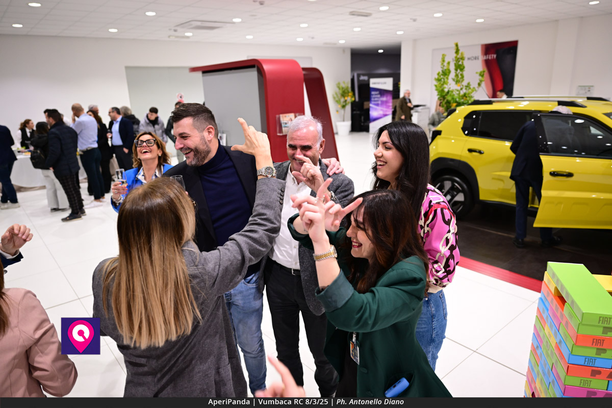 Aperi Panda Vumbaca ()