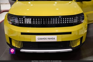 Aperi Panda Vumbaca ()