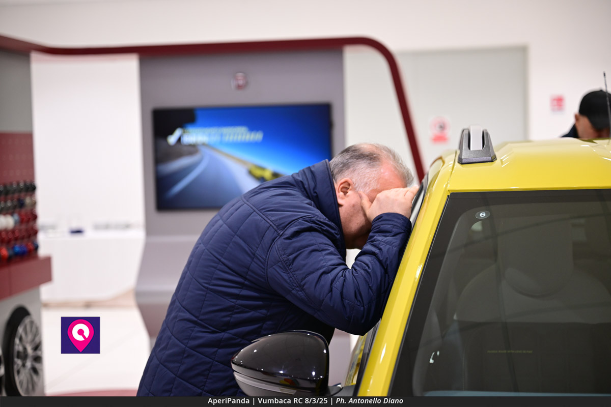 Aperi Panda Vumbaca ()