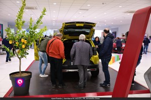 Aperi Panda Vumbaca ()