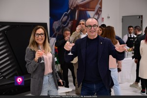 Aperi Panda Vumbaca ()