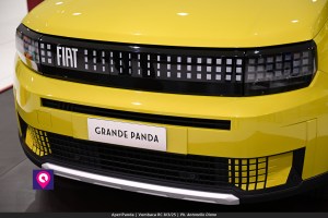 Aperi Panda Vumbaca ()