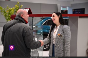 Aperi Panda Vumbaca ()