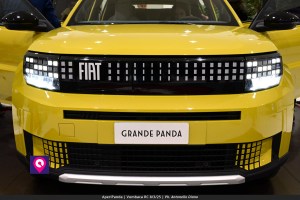 Aperi Panda Vumbaca ()