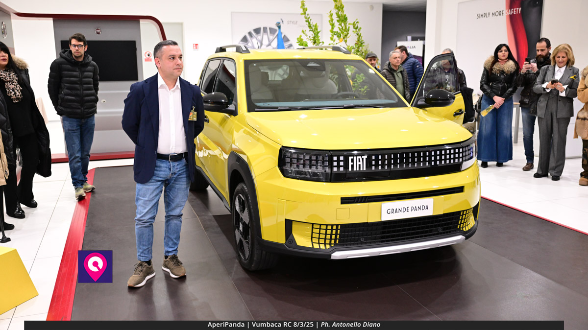 Aperi Panda Vumbaca ()