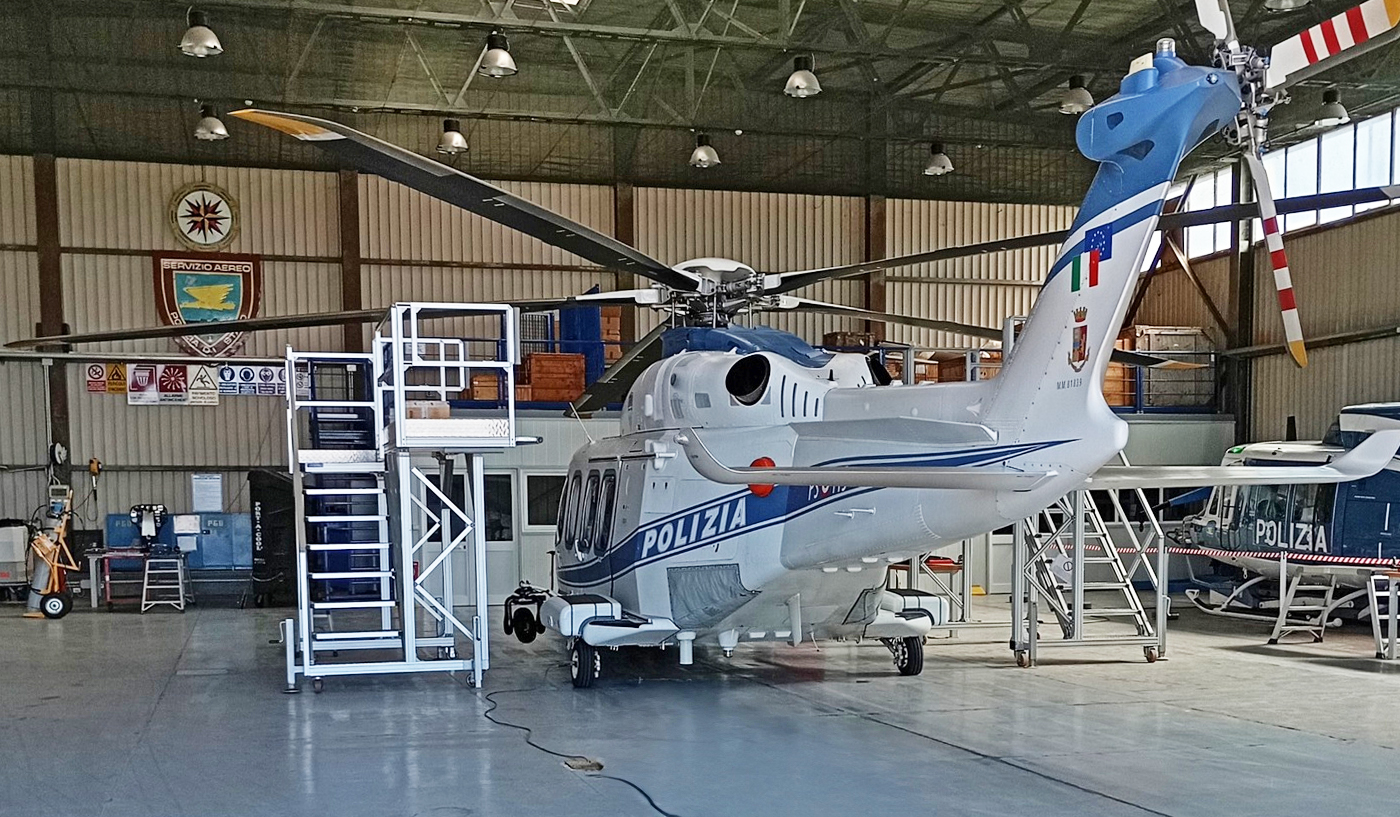 Elicottero Polizia Reparto Volo Reggio