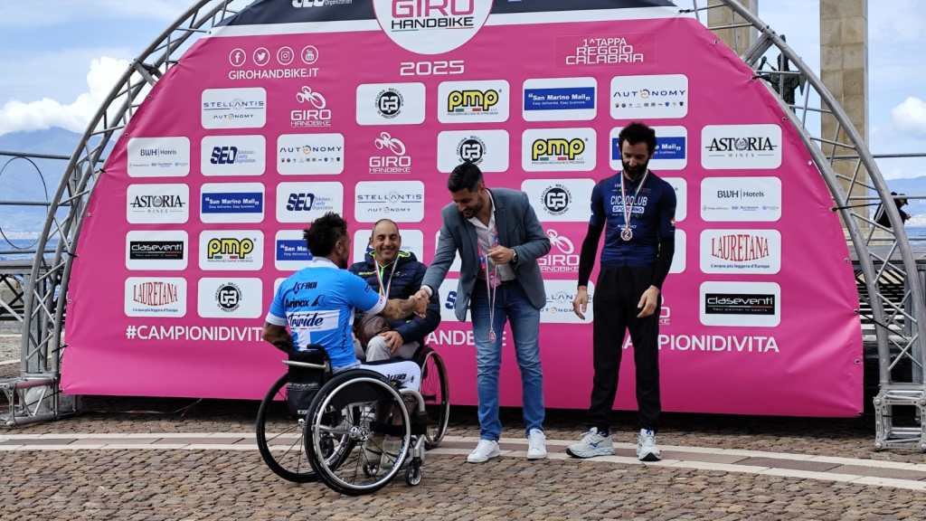 Giro HandBike at ()