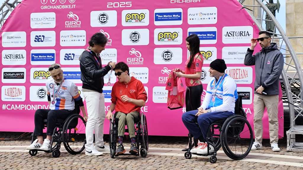 Giro HandBike at ()
