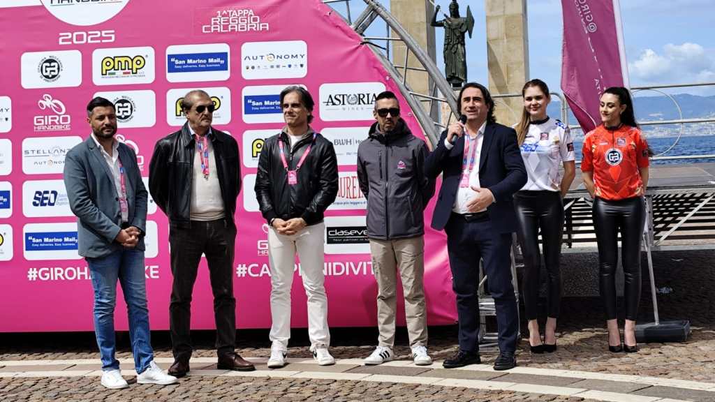 Giro HandBike at ()