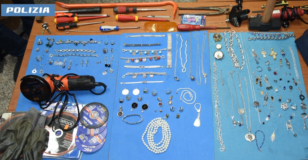 Refurtiva georgiani