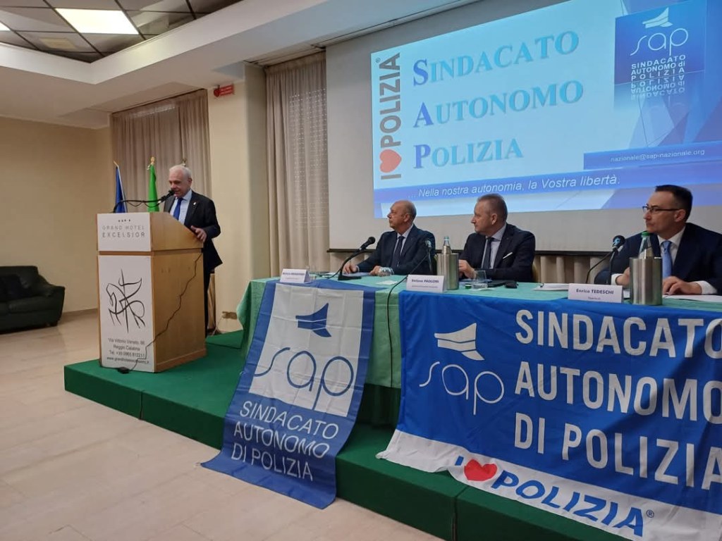 X congresso sindacato autonomo polizia ()