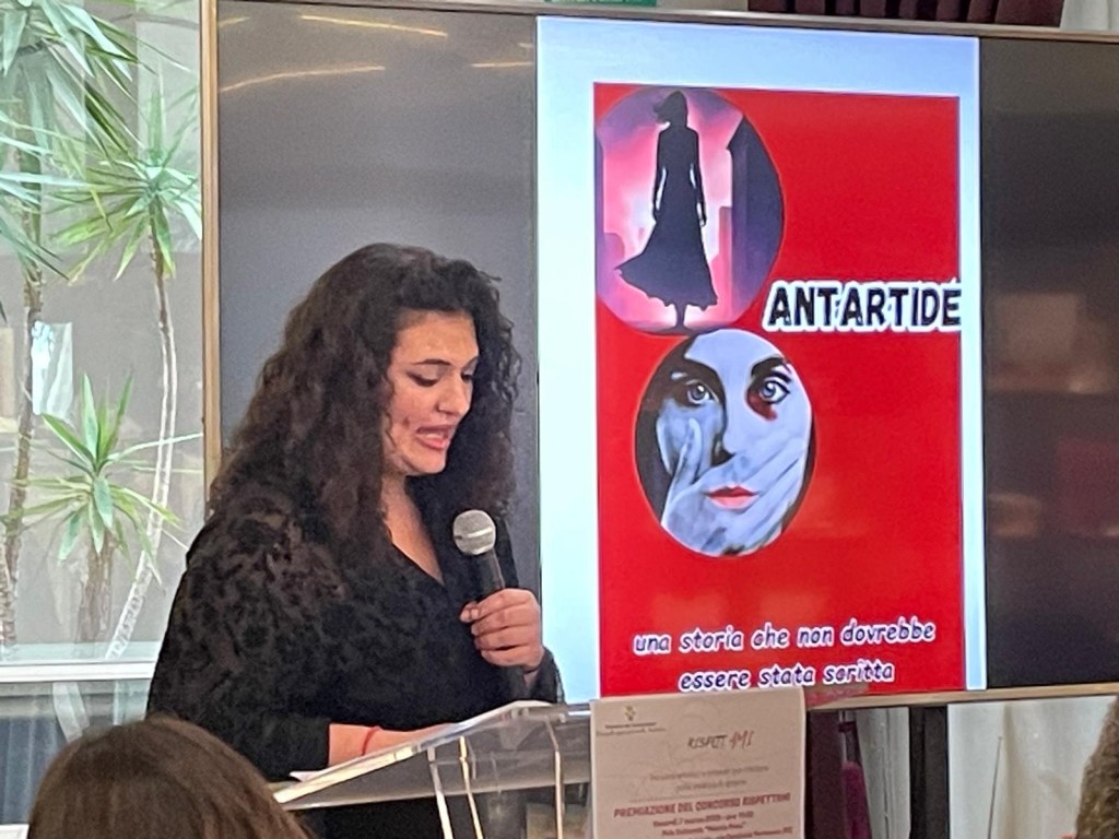 Villa, il ‘Nostro-Repaci’ protagonista a Palazzo Campanella: studentessa vincitrice al concorso regionale ‘Rispettami’