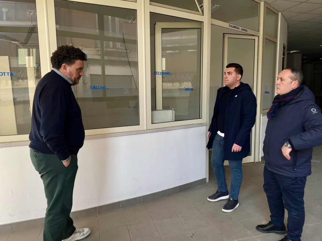 forza italia rc mercato coperto