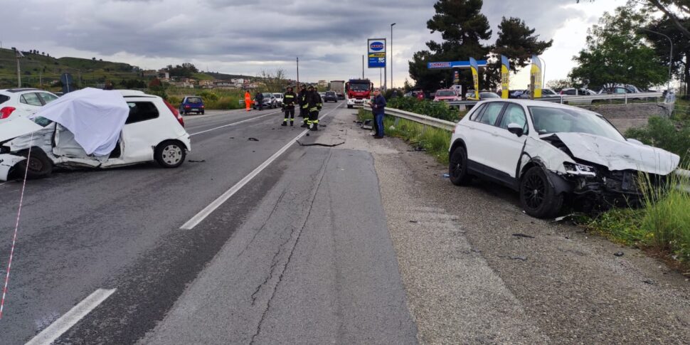 incidente montebello ionico ss