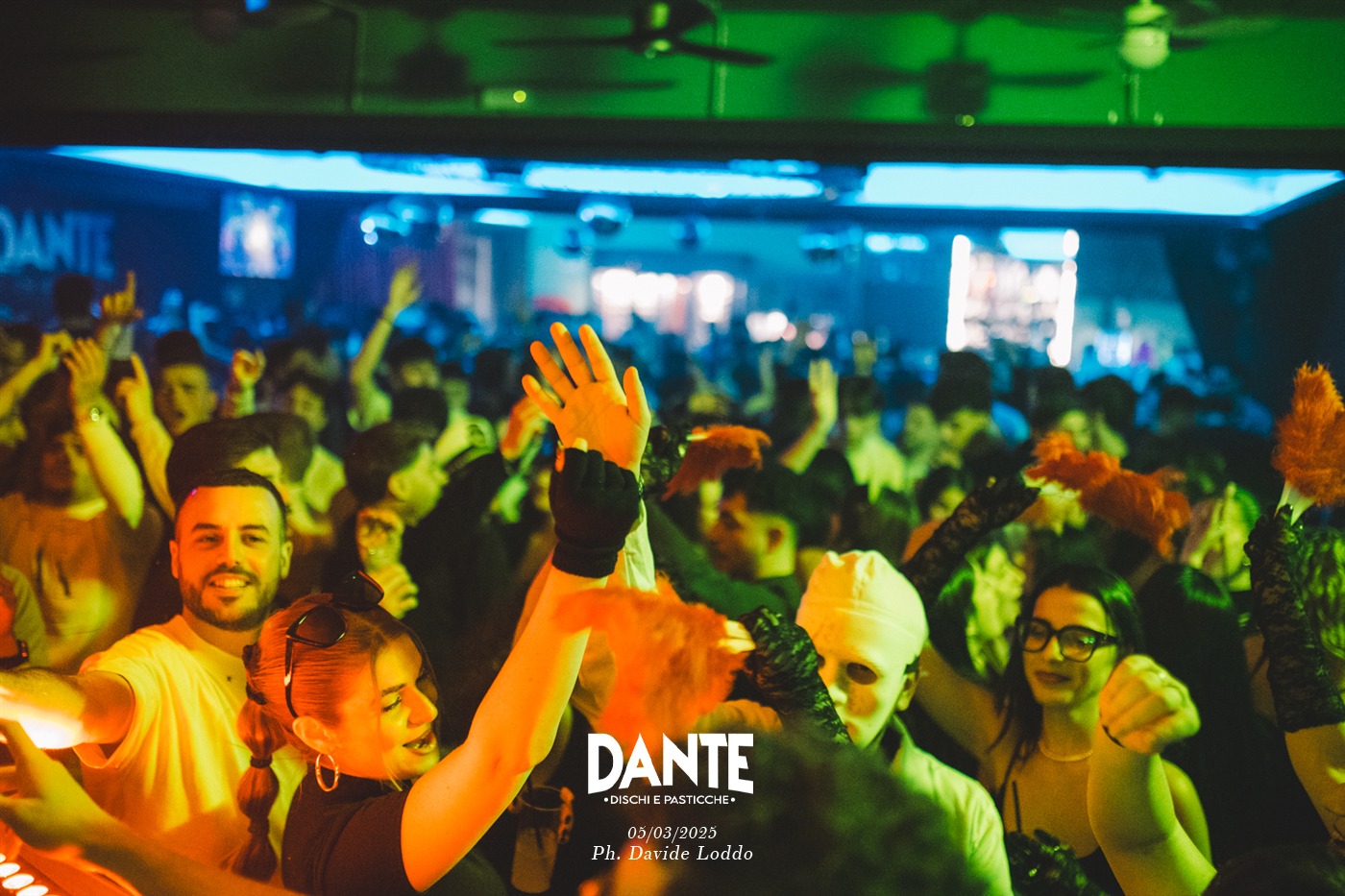 random uncarnevaleacaso