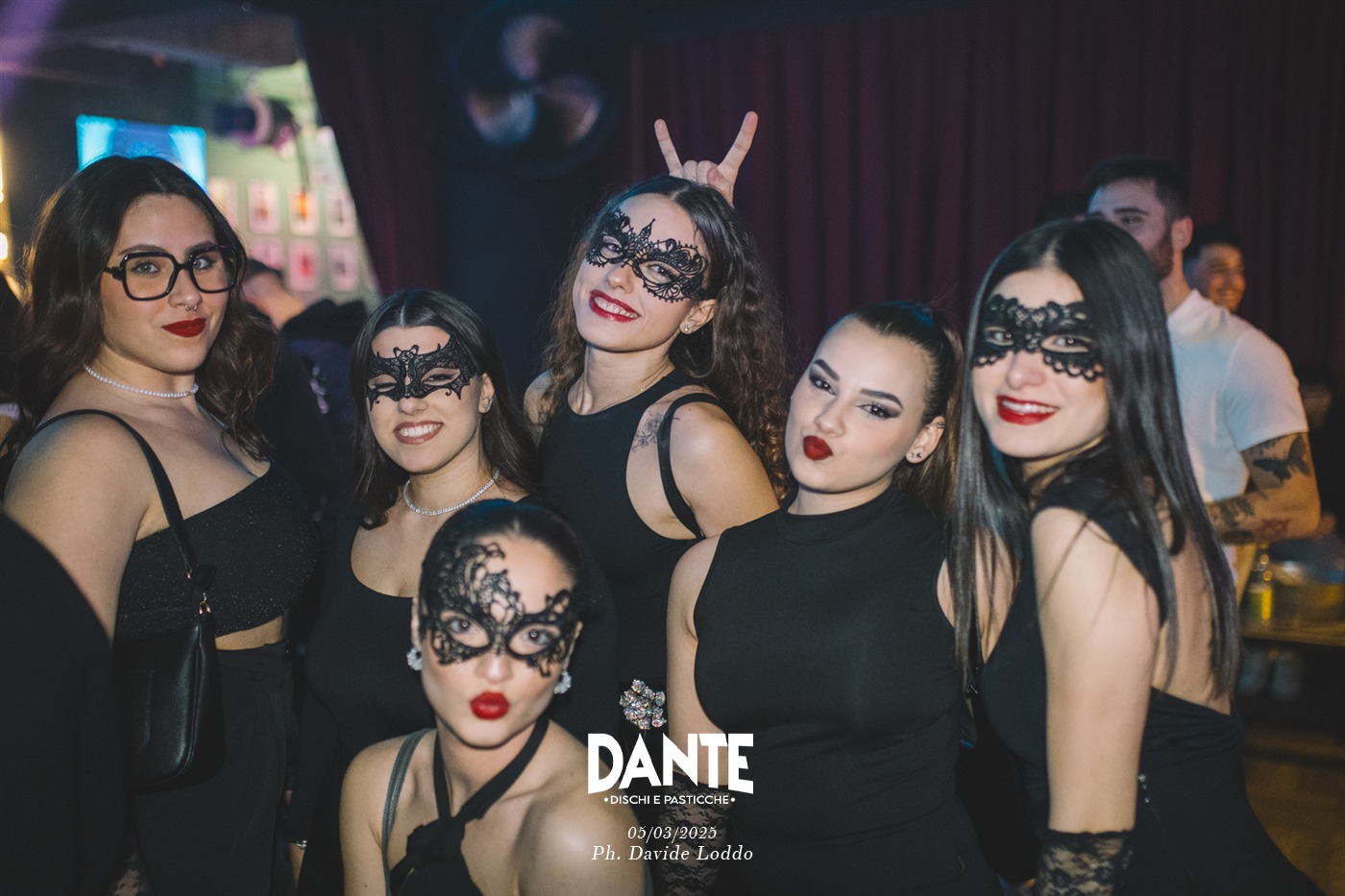 random uncarnevaleacaso