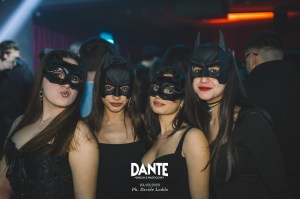 random uncarnevaleacaso