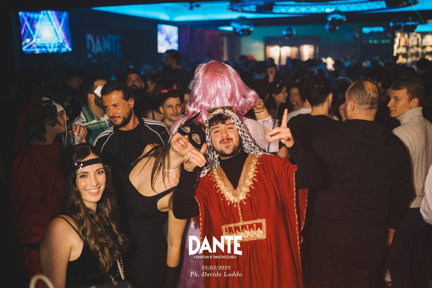 random uncarnevaleacaso