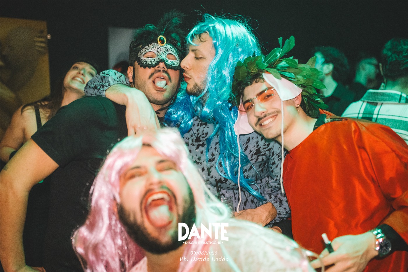 random uncarnevaleacaso