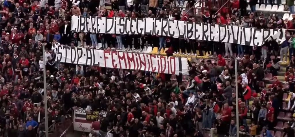 Striscione femminicidio Curva Sud