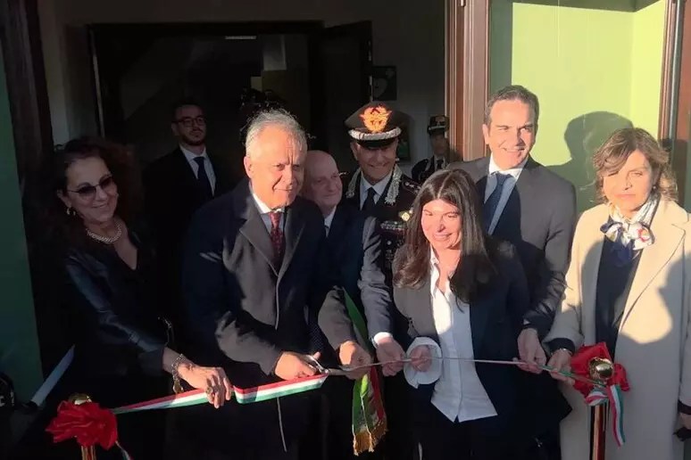 caserma carabinieri limbadi occhiuto piantedosi ferro