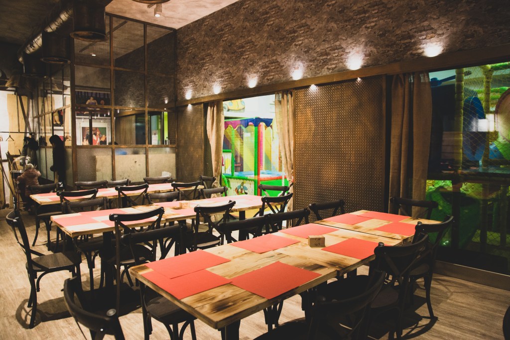 Saluta l’anno scolastico con una festa indimenticabile: le tre proposte del Funny Club – Pummaroru