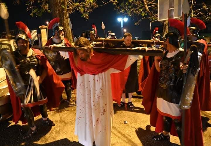 via crucis vivente Parrocchia San Nicola di Bari e Santa Maria della Neve ()