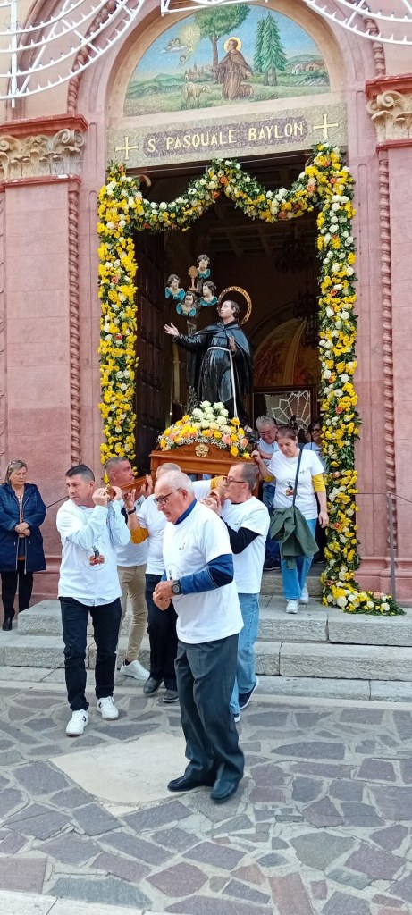Chorio celebra anni San Pasquale Baylon ()