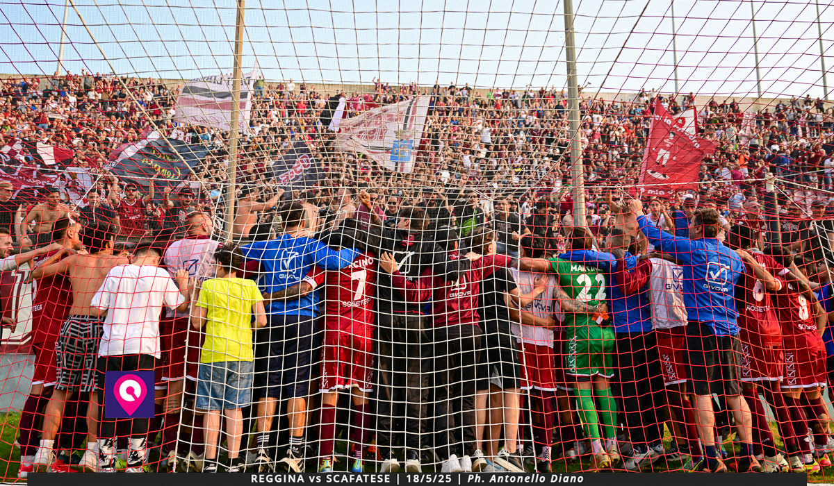 Curva Sud Giocatori Festa Reggina Finale