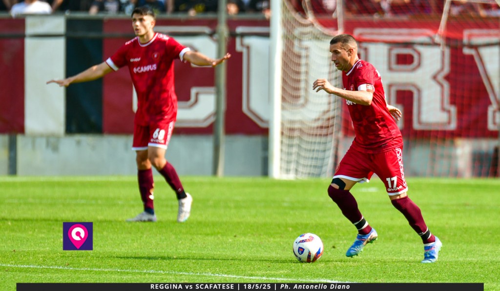 Savoia-Reggina: amaranto in vantaggio grazie al rigore realizzato da Barillà