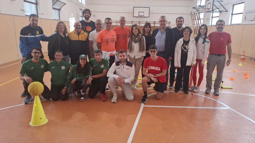 Coni: visita del presidente regionale Scopelliti all’I.C. Carducci-V. da Feltre