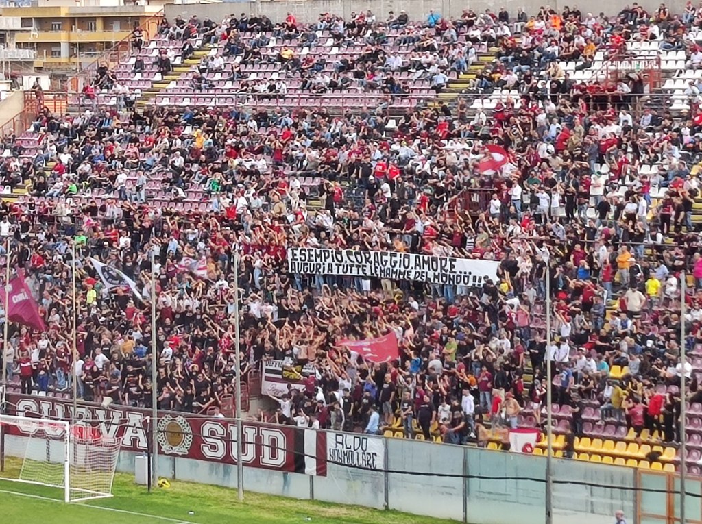 Striscione Curva mamme